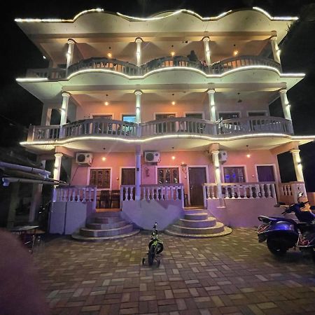 ホテルCalangute Bay エクステリア 写真