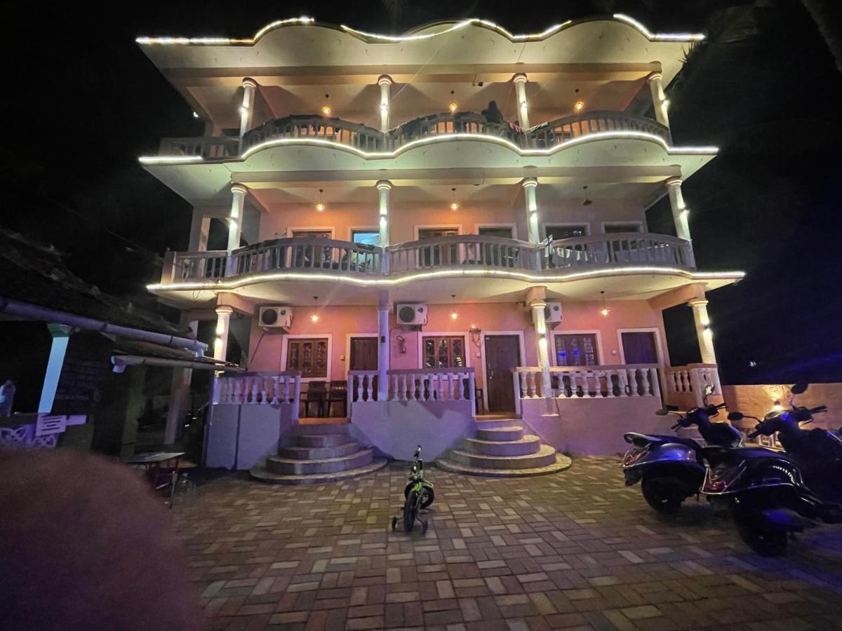 ホテルCalangute Bay エクステリア 写真